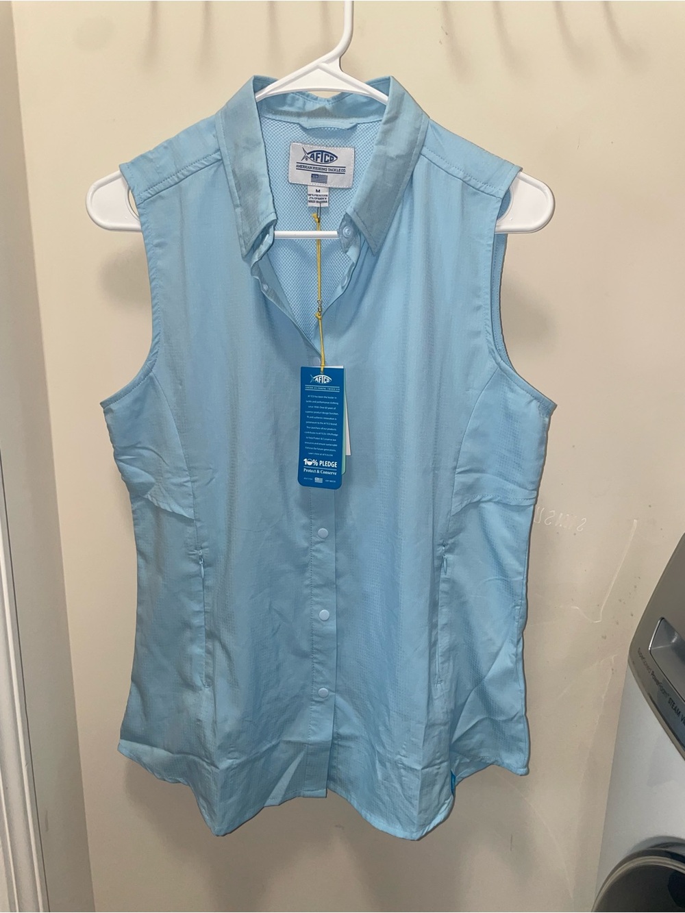 American fishing Tackle Co Sleeveless Button-Down Shirt in Light Blue